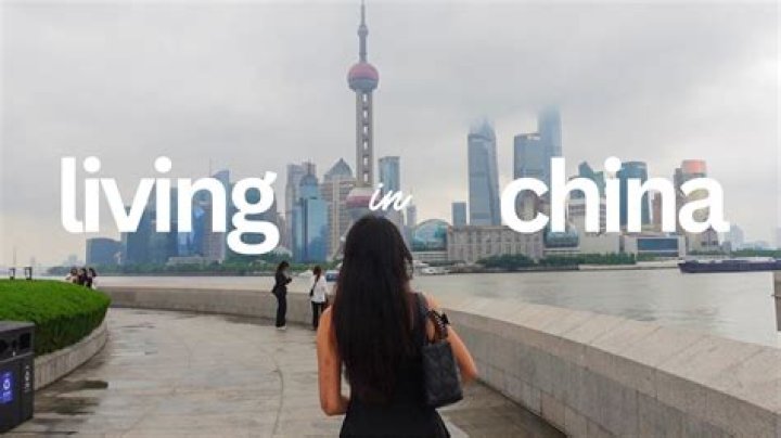 Can a foreigner live in China permanently?