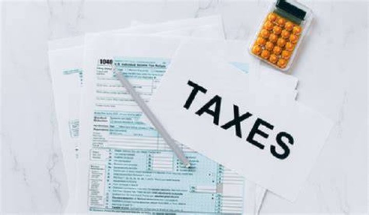 Does getting a new job affect taxes?
