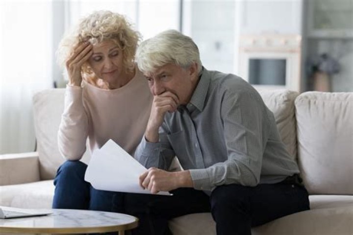 How much can a married couple make on Social Security before paying taxes?