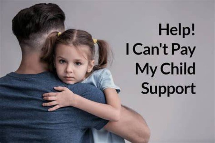 How much does a dad have to pay in child support?